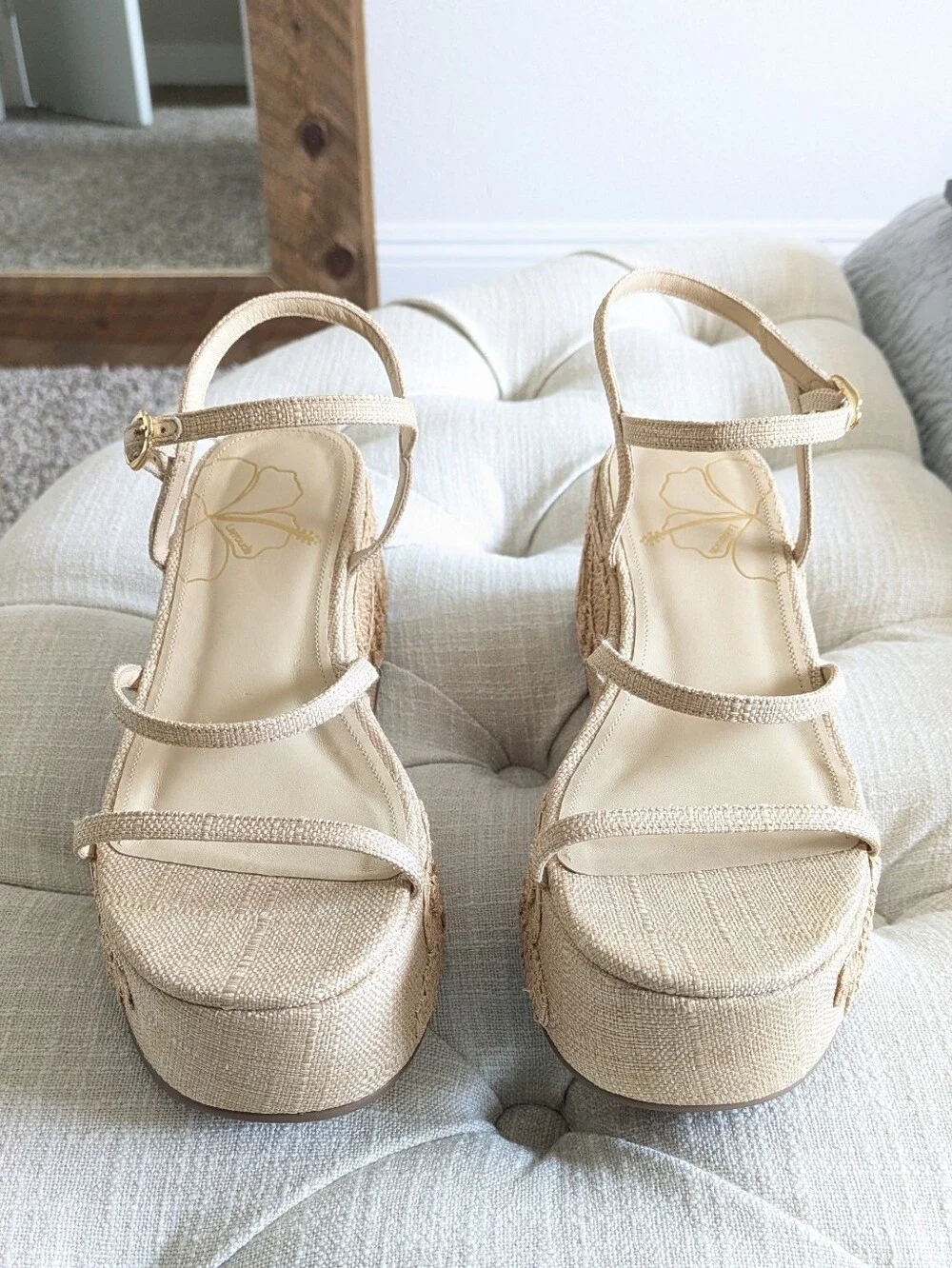 Larroude stylish beige